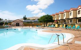 Book Jet - Premium Pool View & Wifi